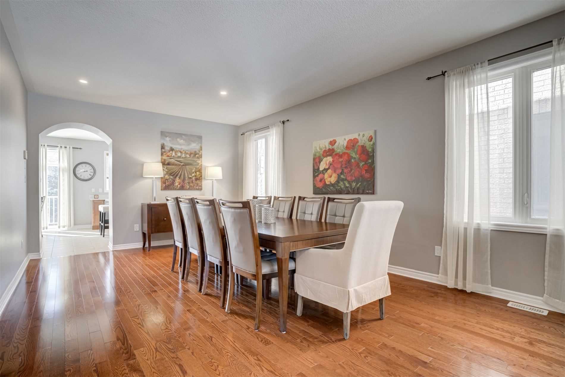 22 Westwind Cres