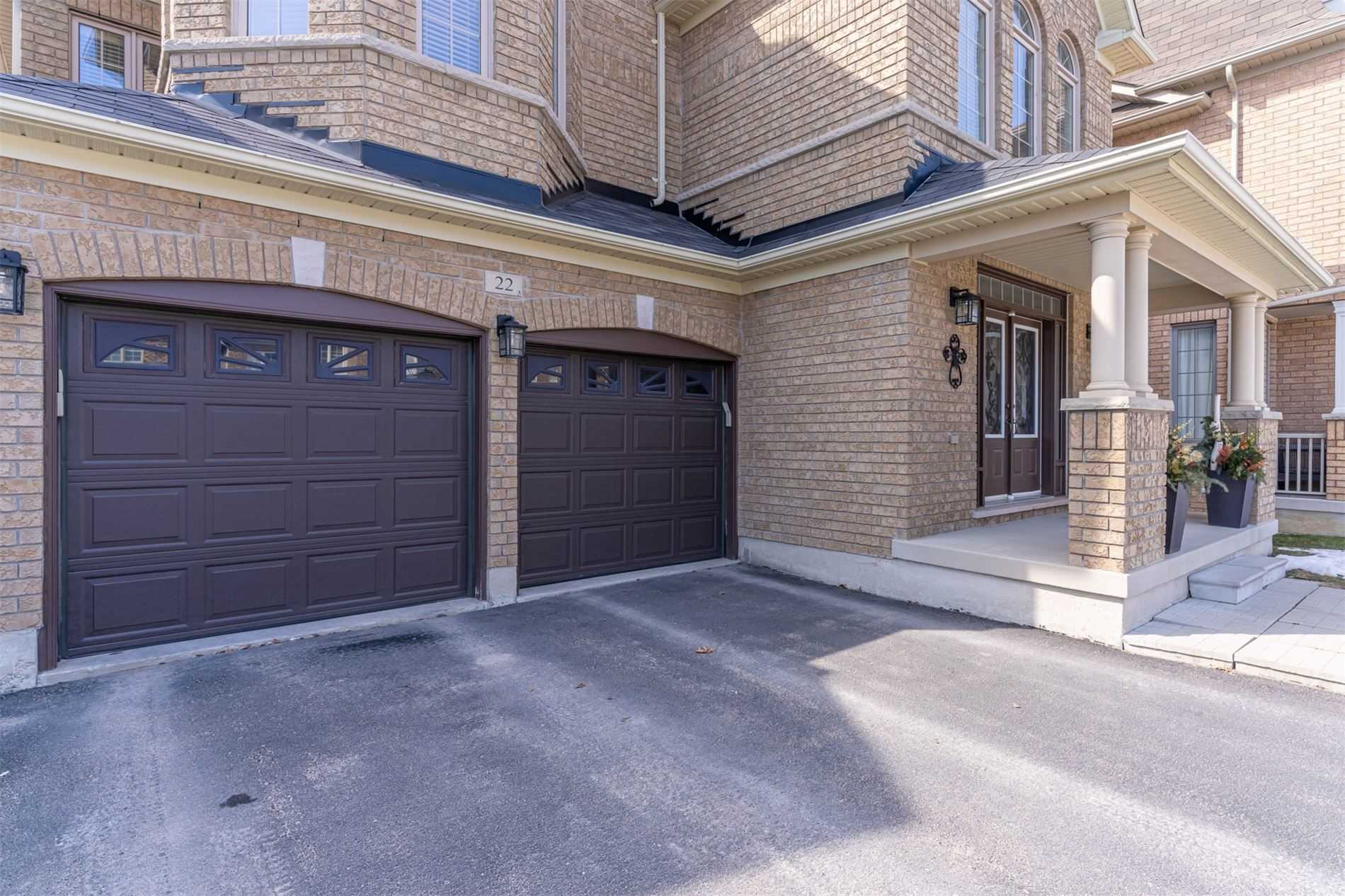 22 Westwind Cres