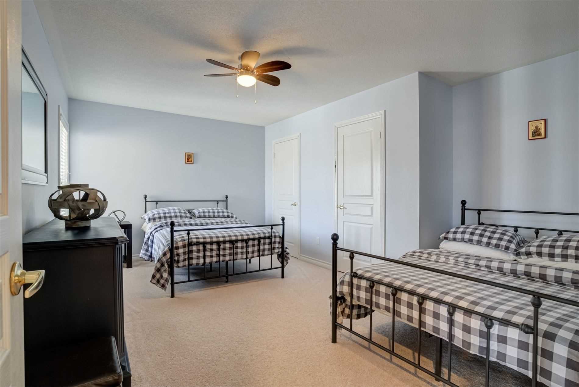 22 Westwind Cres