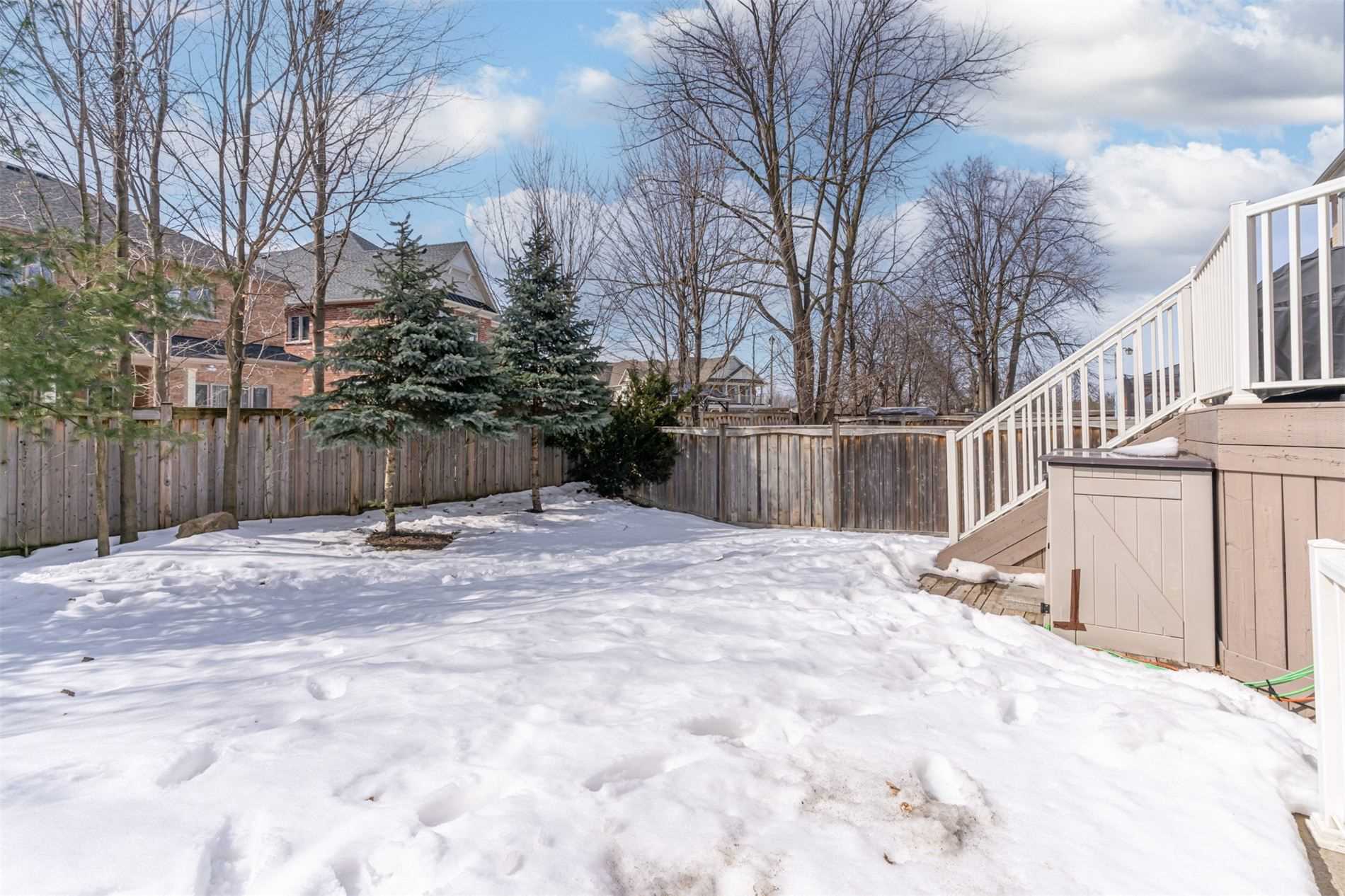 22 Westwind Cres