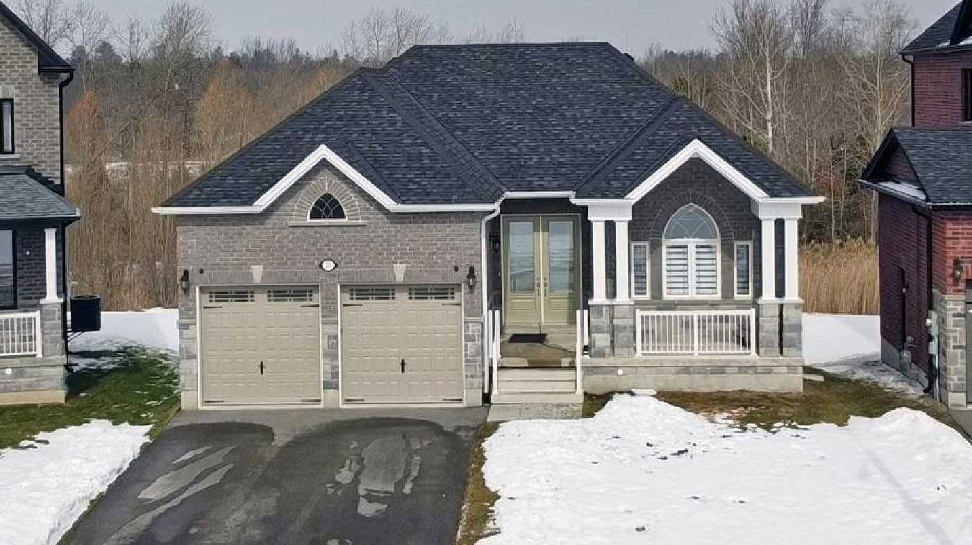 20 Wood Cres