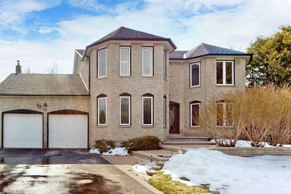 22 Waverley Cres, Richmond Hill