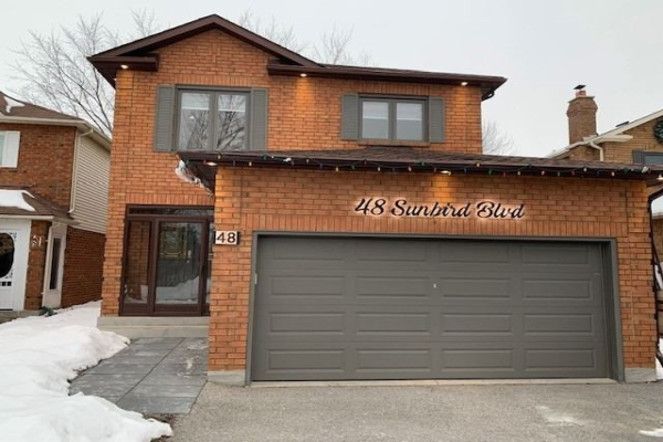 48 Sunbird Blvd N, Georgina
