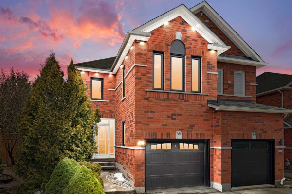 45 Peninsula Cres, Richmond Hill