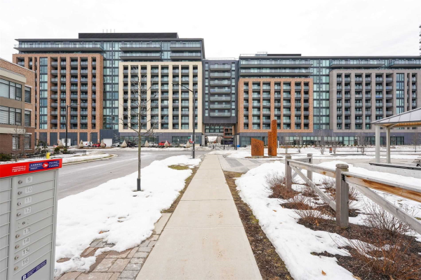 100 Eagle Rock Way, Vaughan