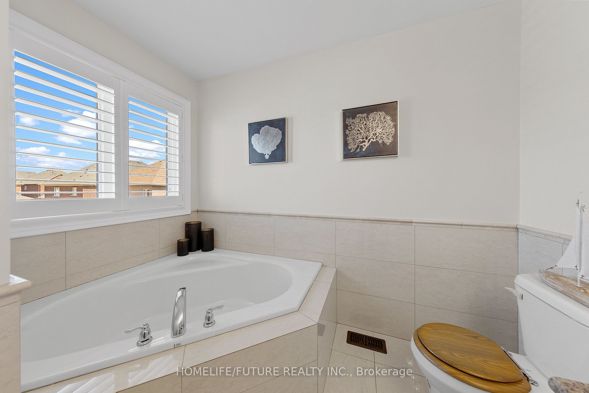 134 Gardiner Dr