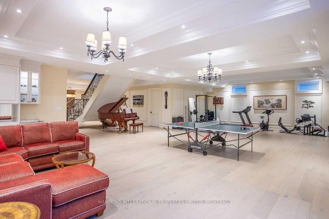256 Patricia Dr