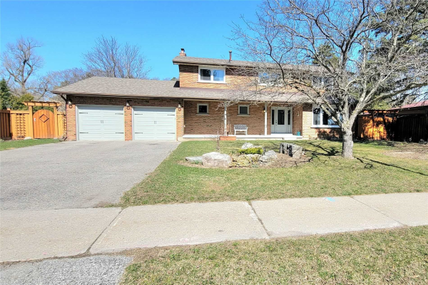 12 Blackforest Dr, Richmond Hill