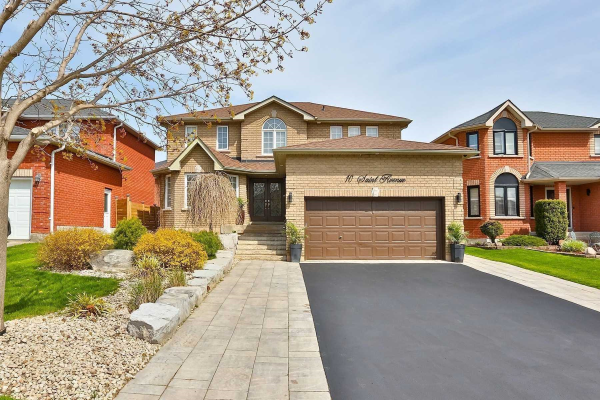 10 Saint Ave, Bradford West Gwillimbury