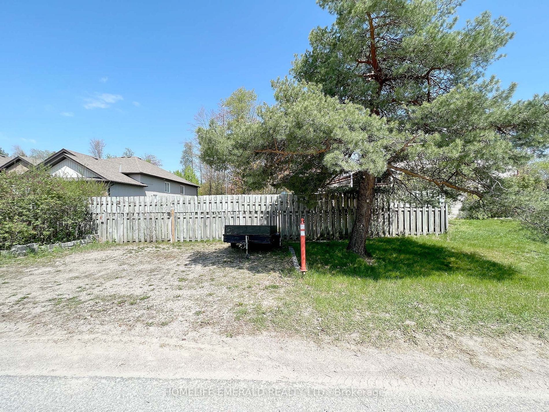 25 Pridham Crescent
