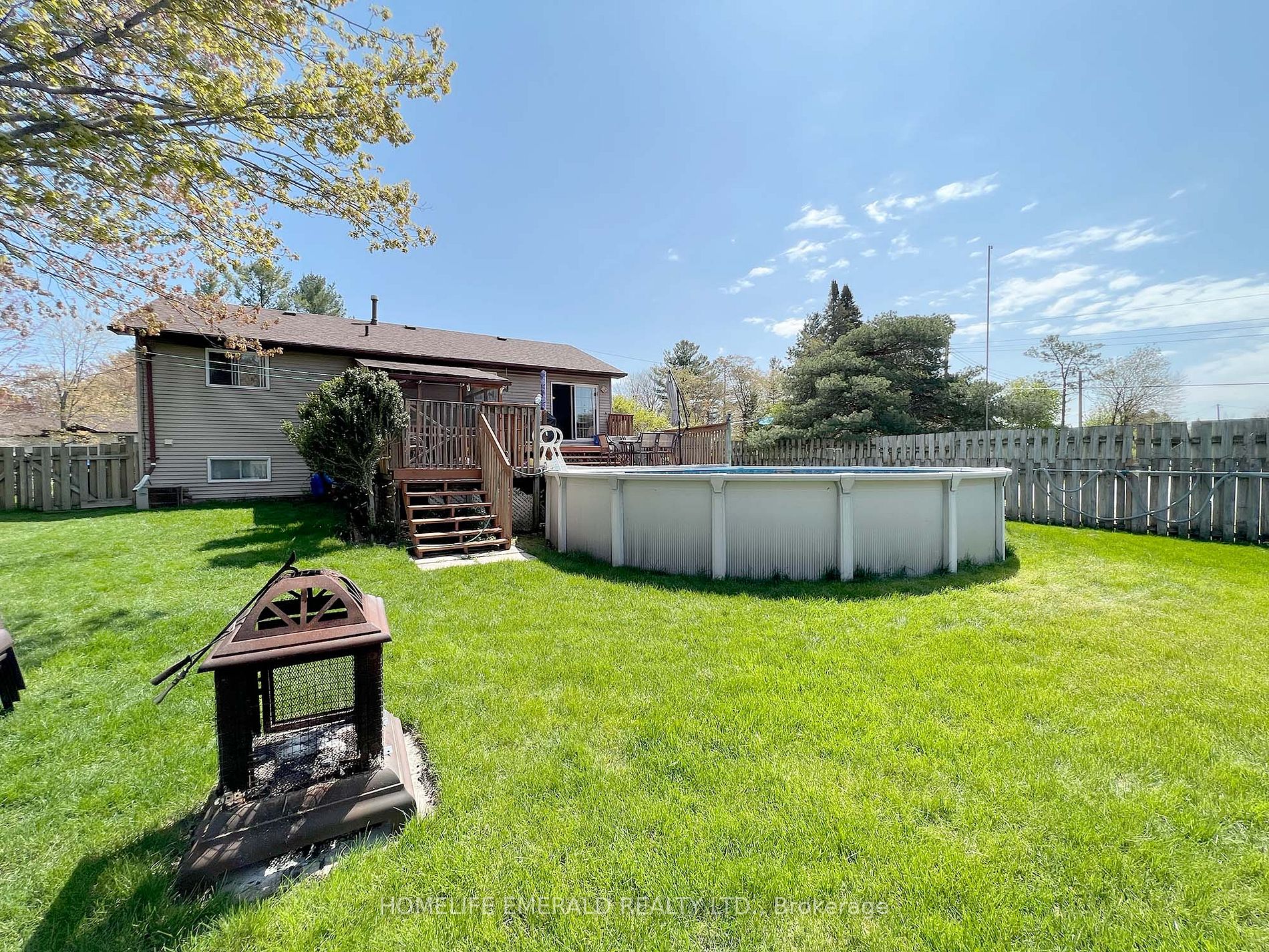 25 Pridham Crescent
