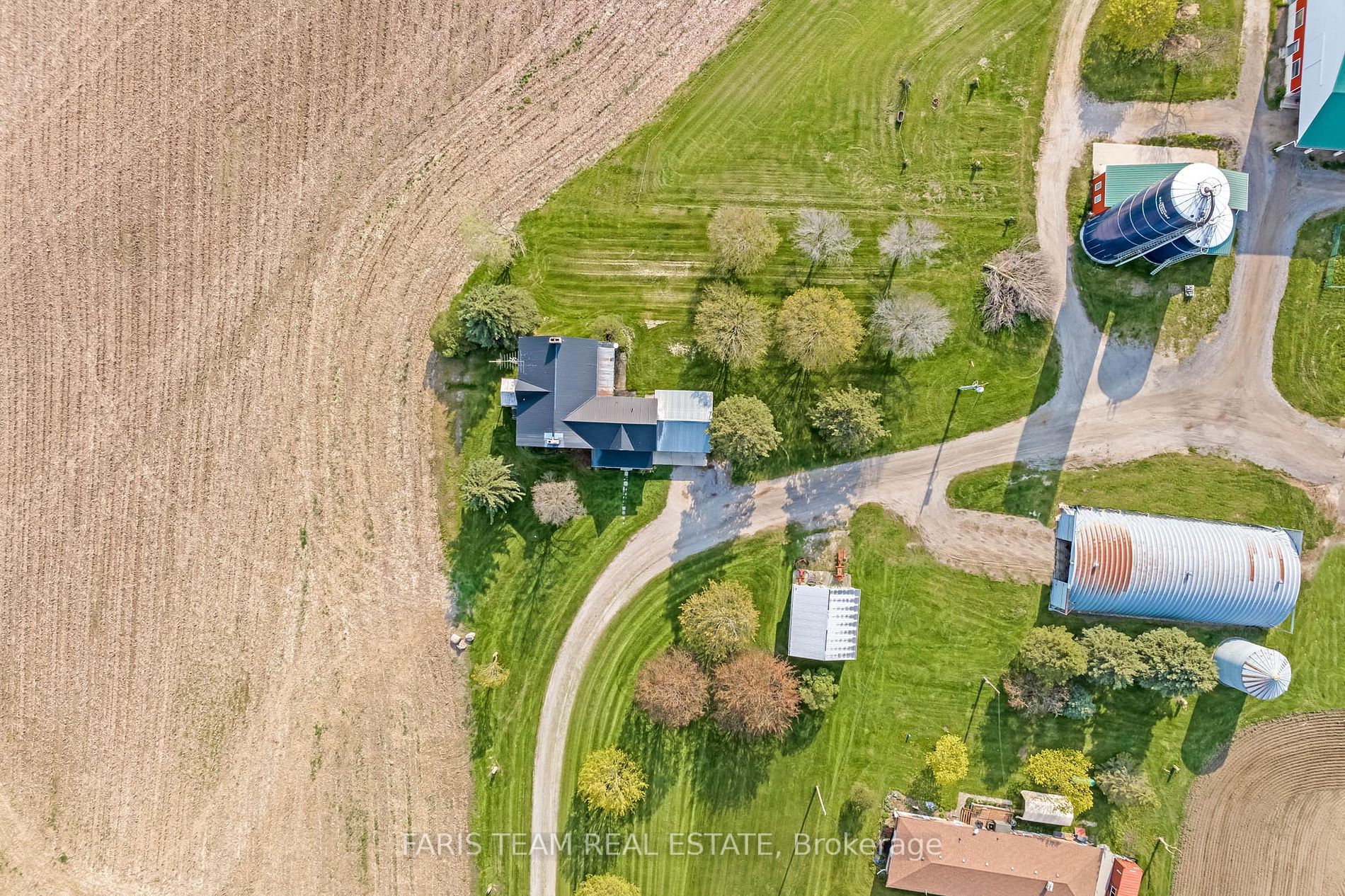 5054 10th Line