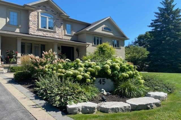 45 Cynthia Cres, Richmond Hill