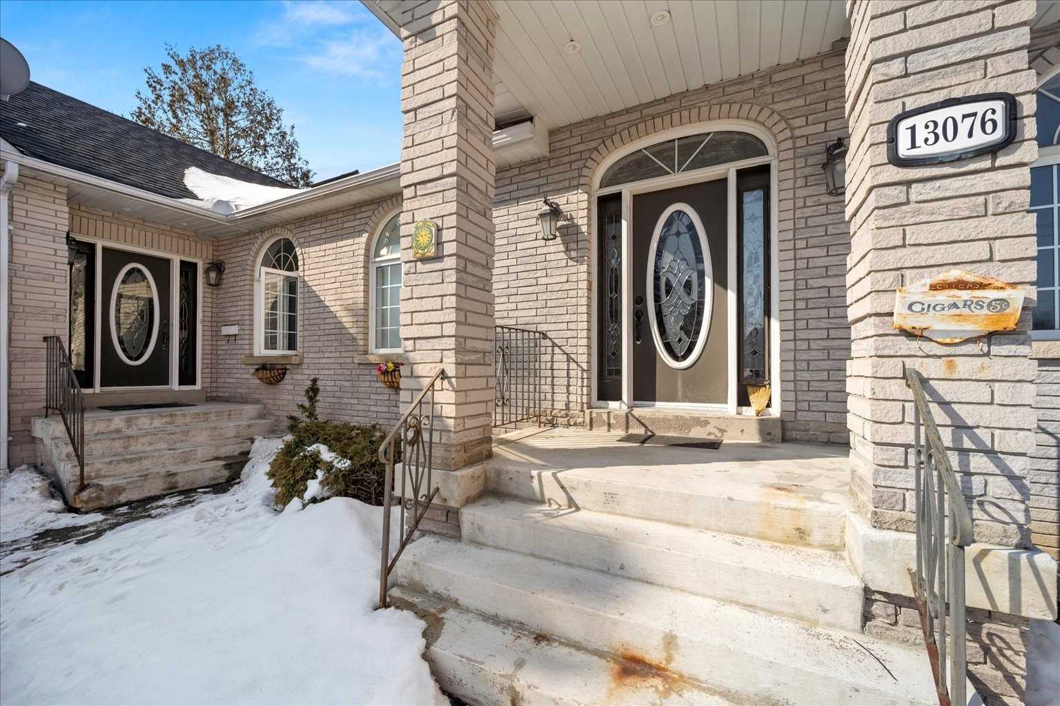 13076 Keele St