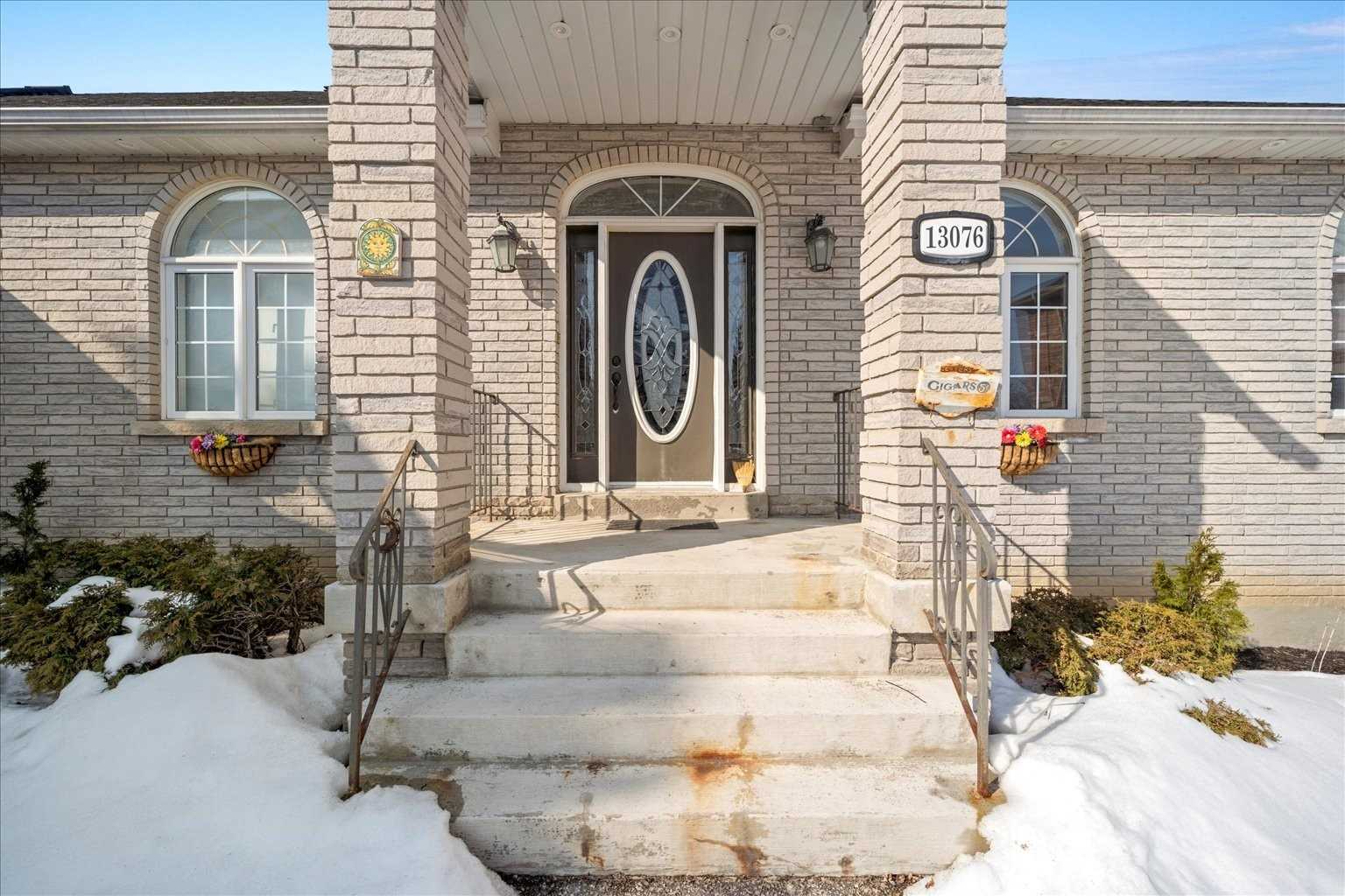 13076 Keele St