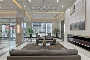 7171 Yonge St, #536