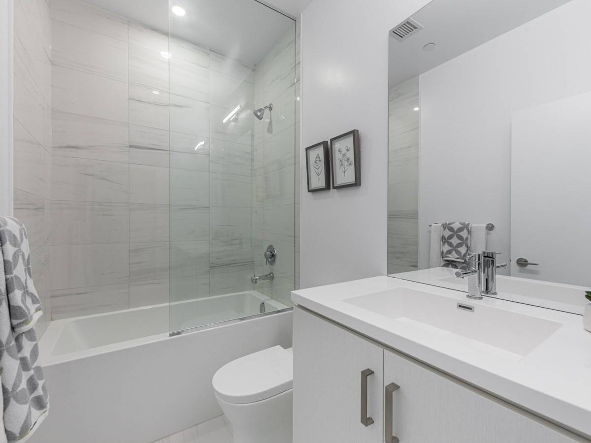 10 Honeycrisp Crescent, #105