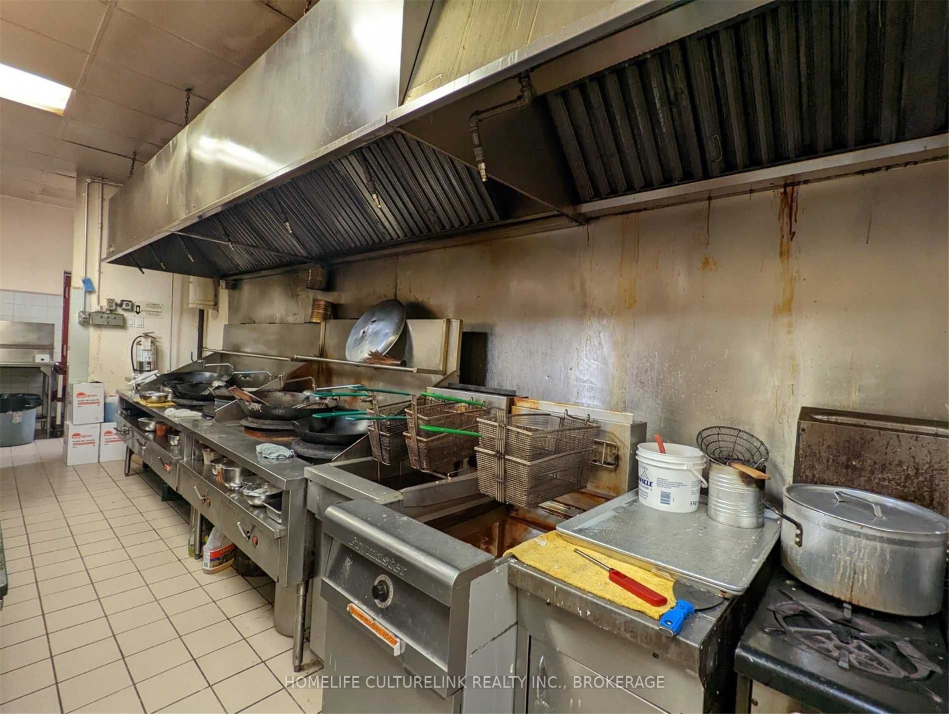 Listing N5988843 - Large Photo # 11