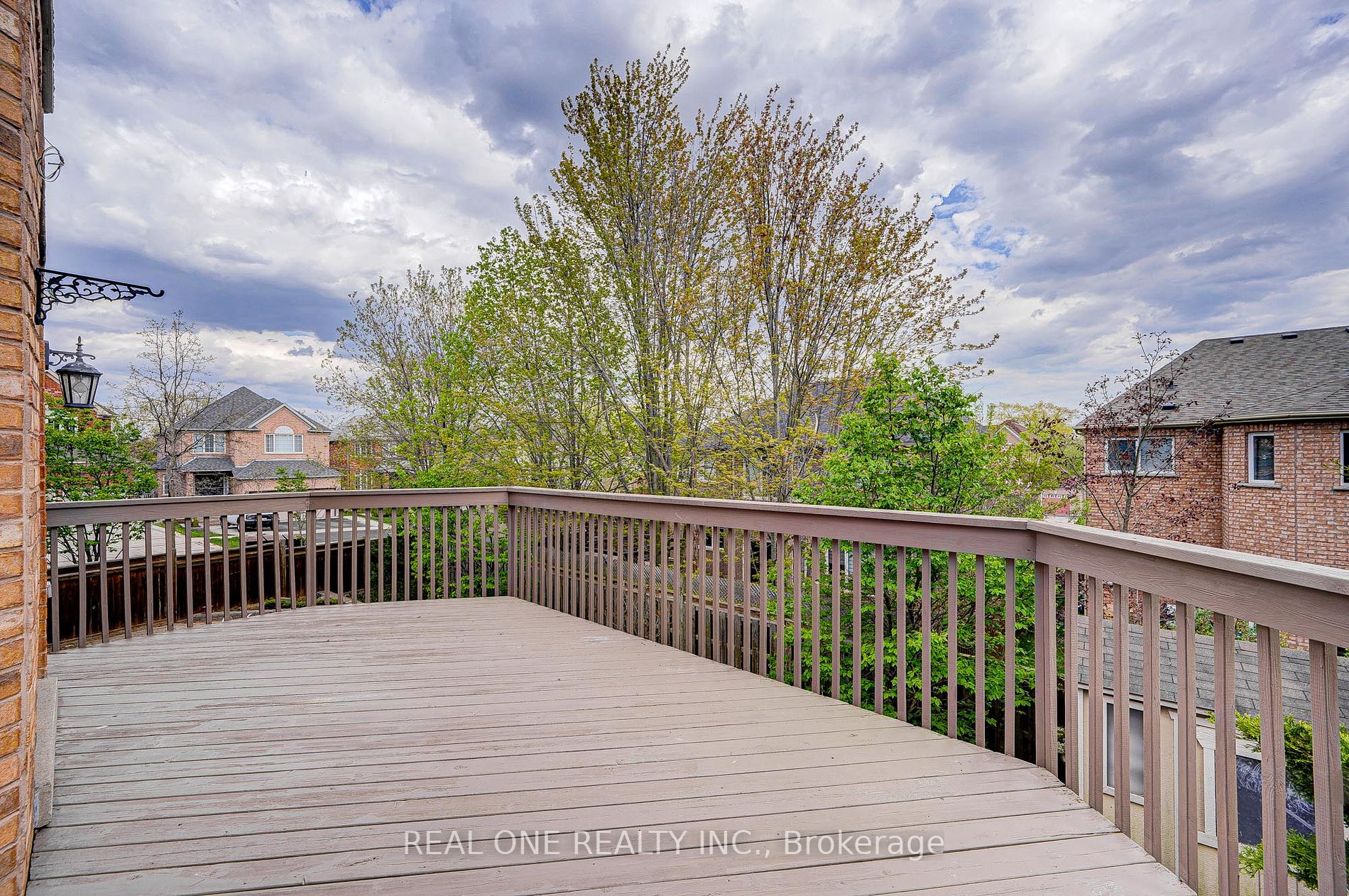 45 Kaitlin Dr
