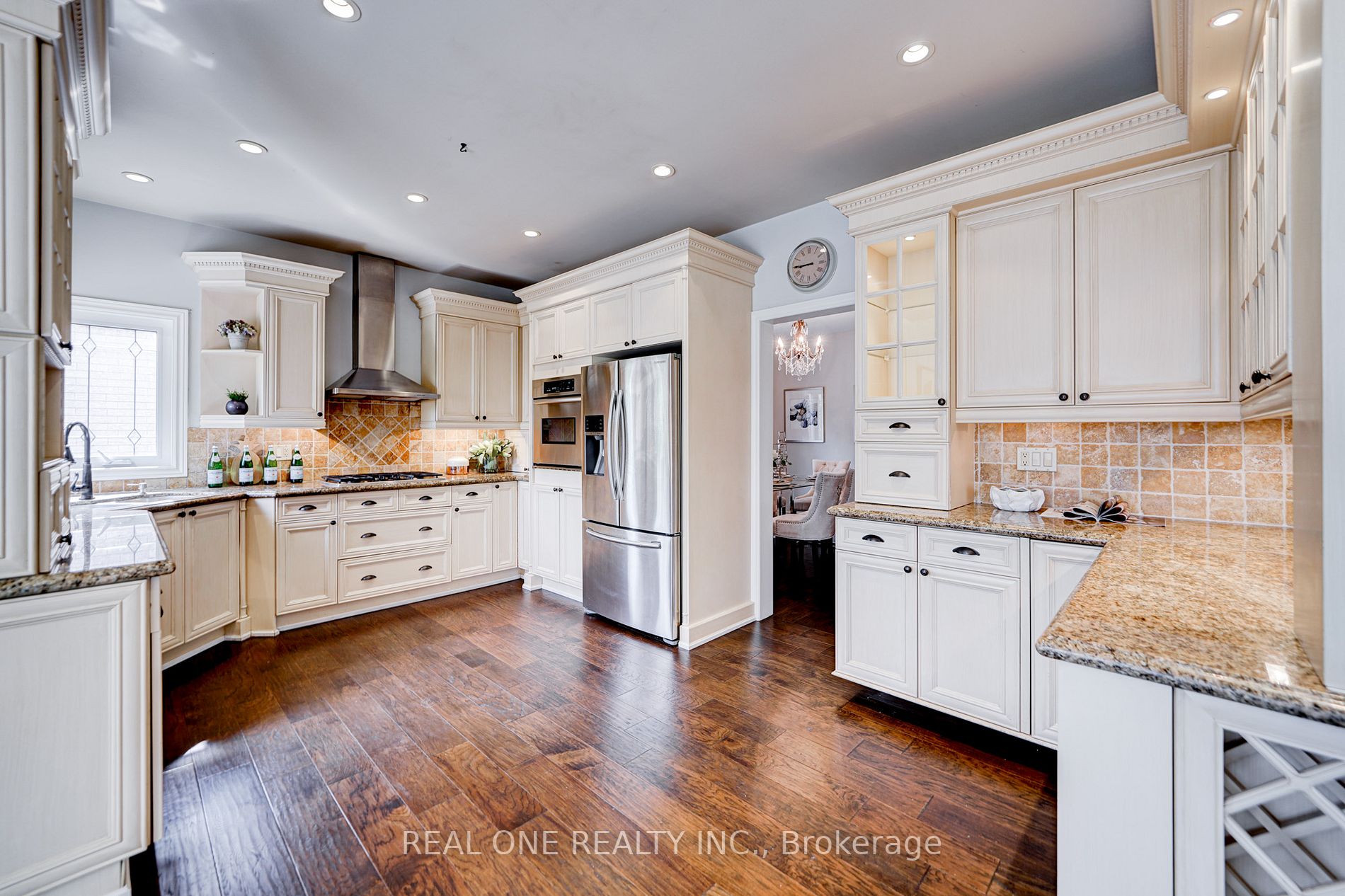 45 Kaitlin Dr