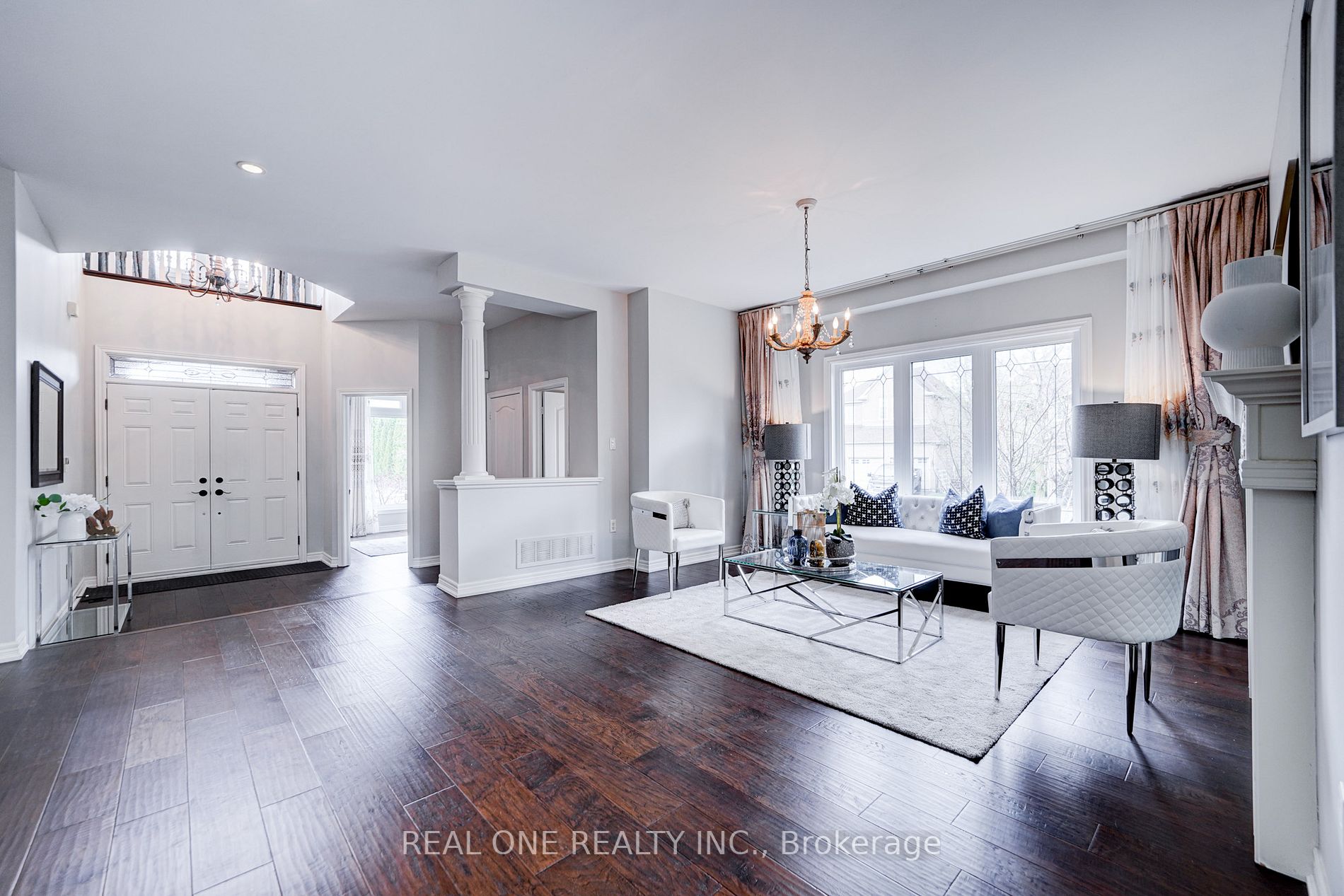 45 Kaitlin Dr