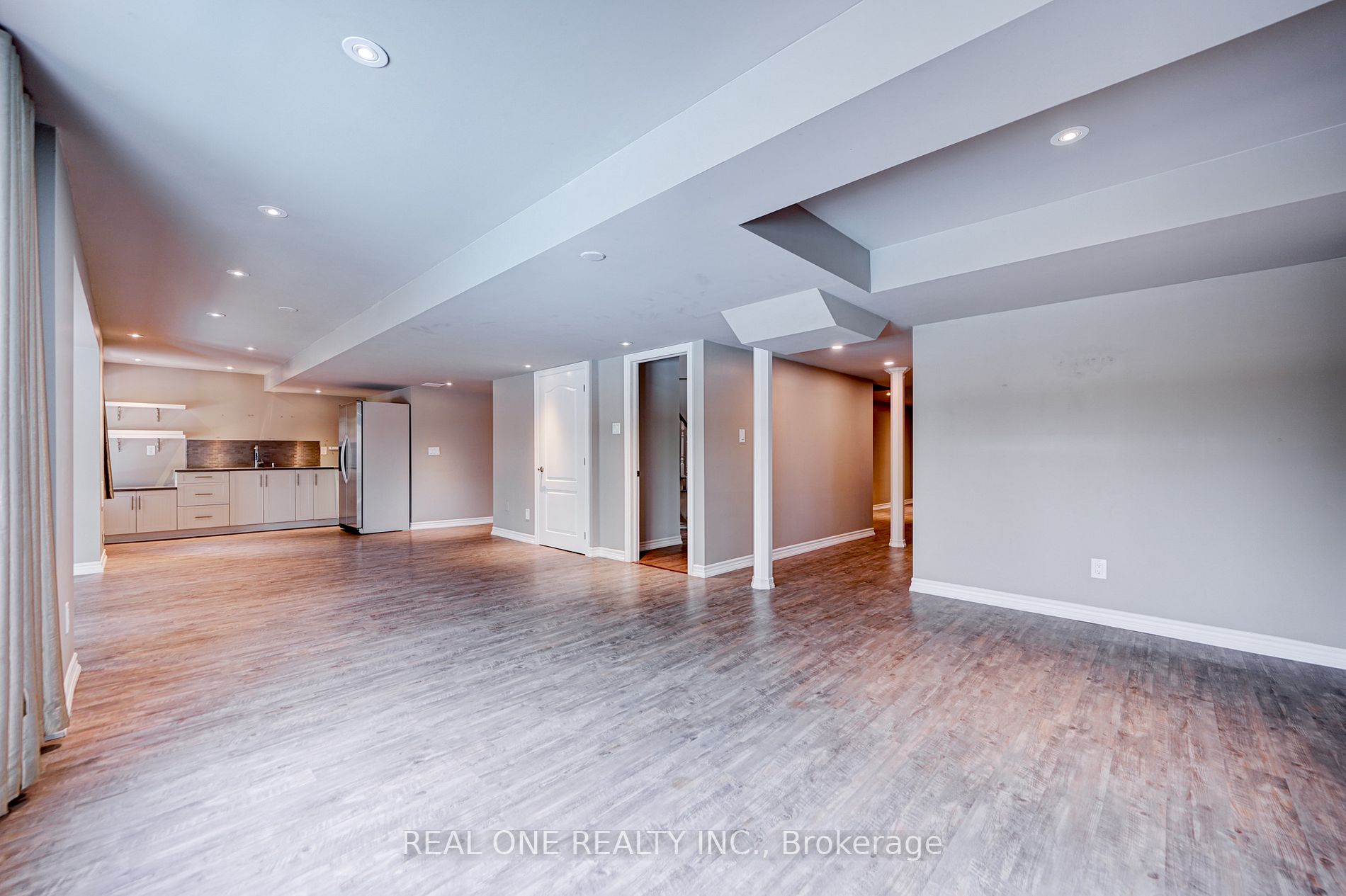 45 Kaitlin Dr