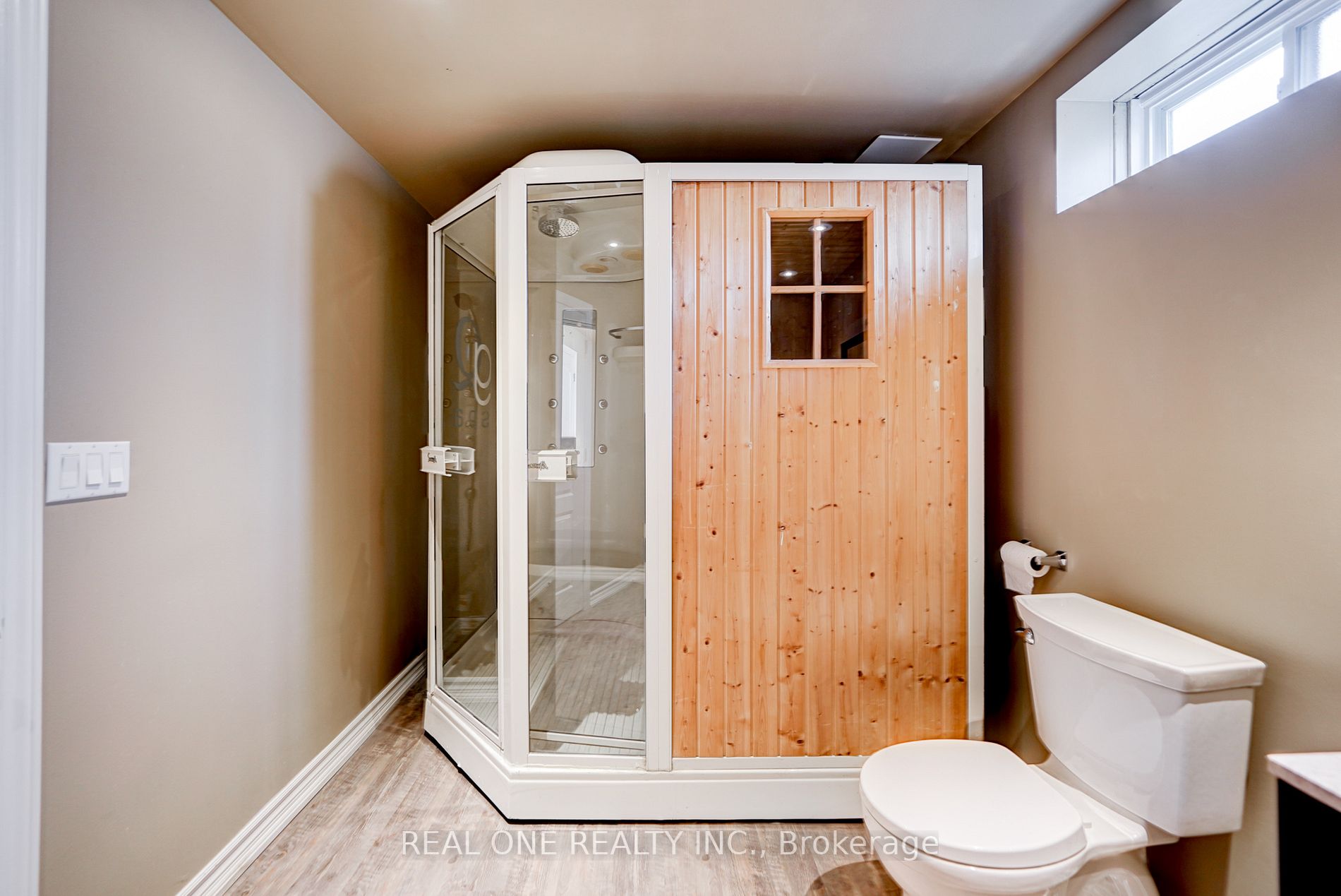 45 Kaitlin Dr