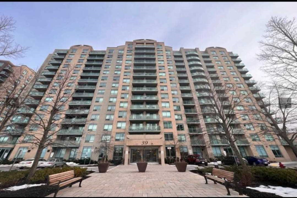 39 Oneida Cres, Richmond Hill