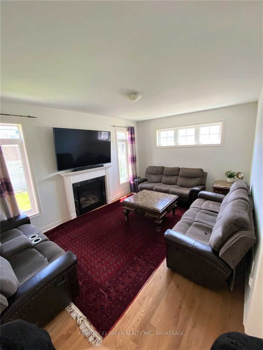 21 Tupling St