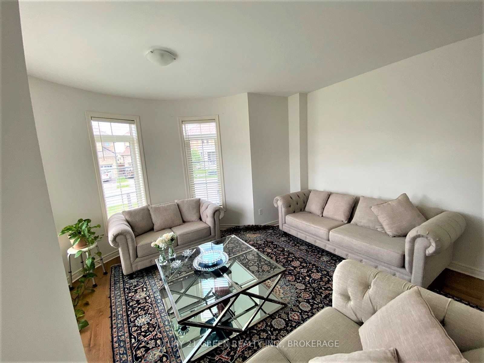 21 Tupling St