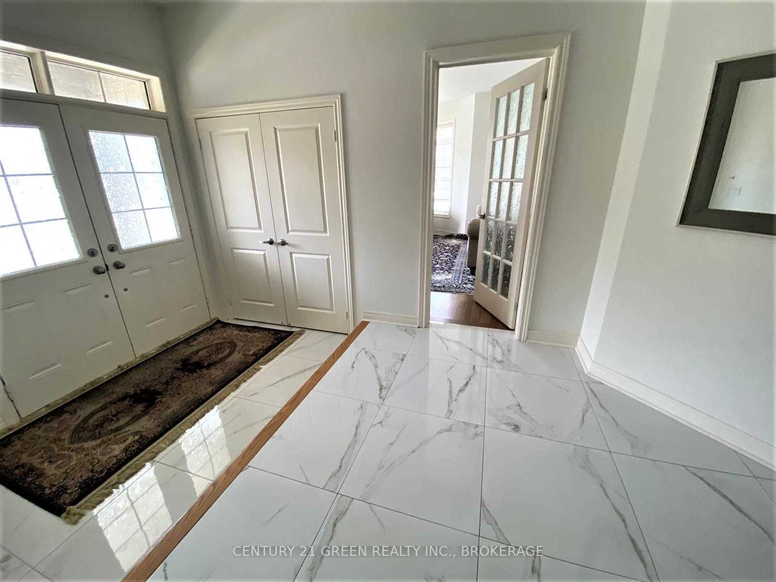 21 Tupling St