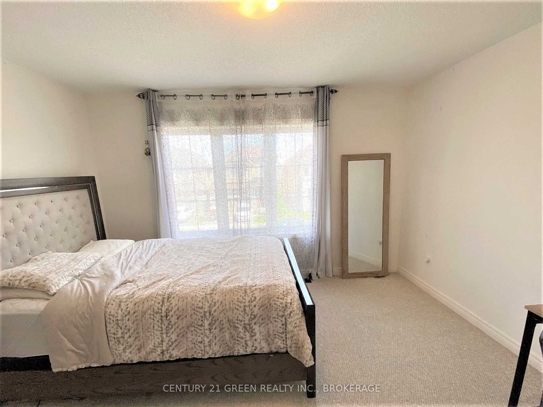 21 Tupling St