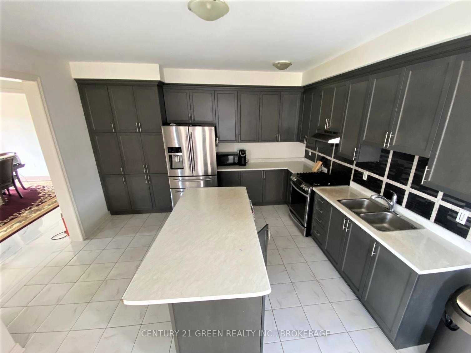 21 Tupling St