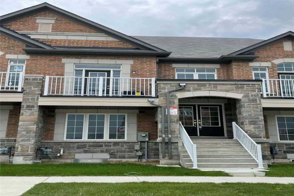 105 William F Bell Pkwy, Richmond Hill