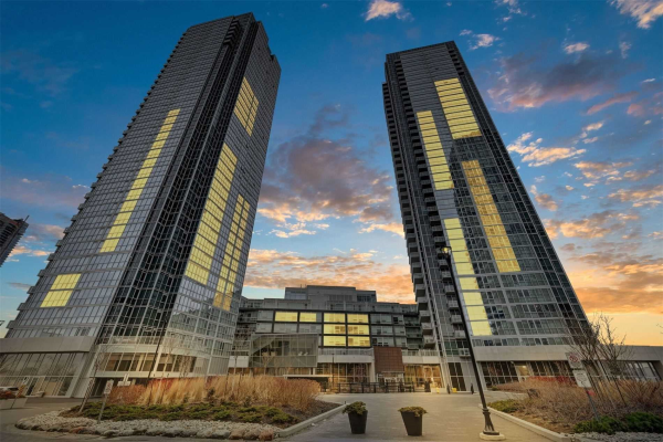2916 Highway 7 Rd, Vaughan