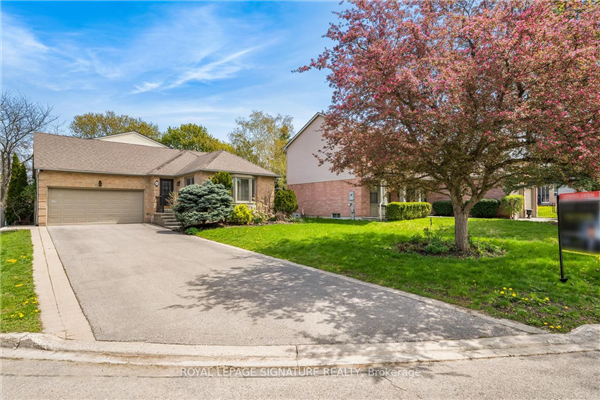 6 Albery Cres, Aurora