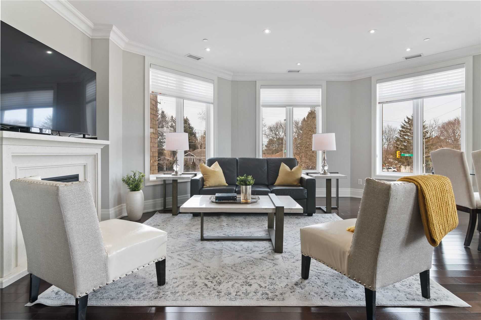 80 Burns Blvd, #204