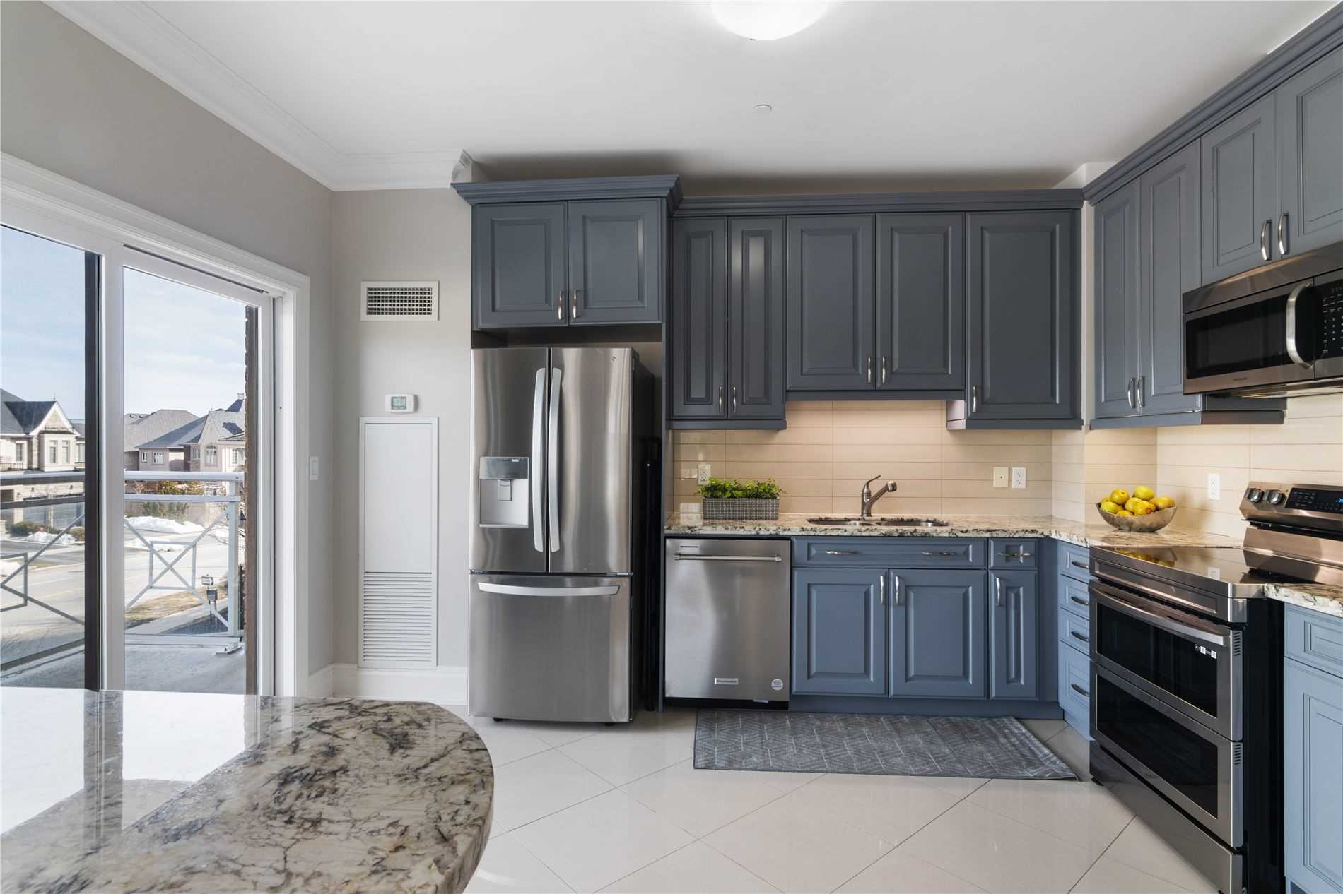 80 Burns Blvd, #204