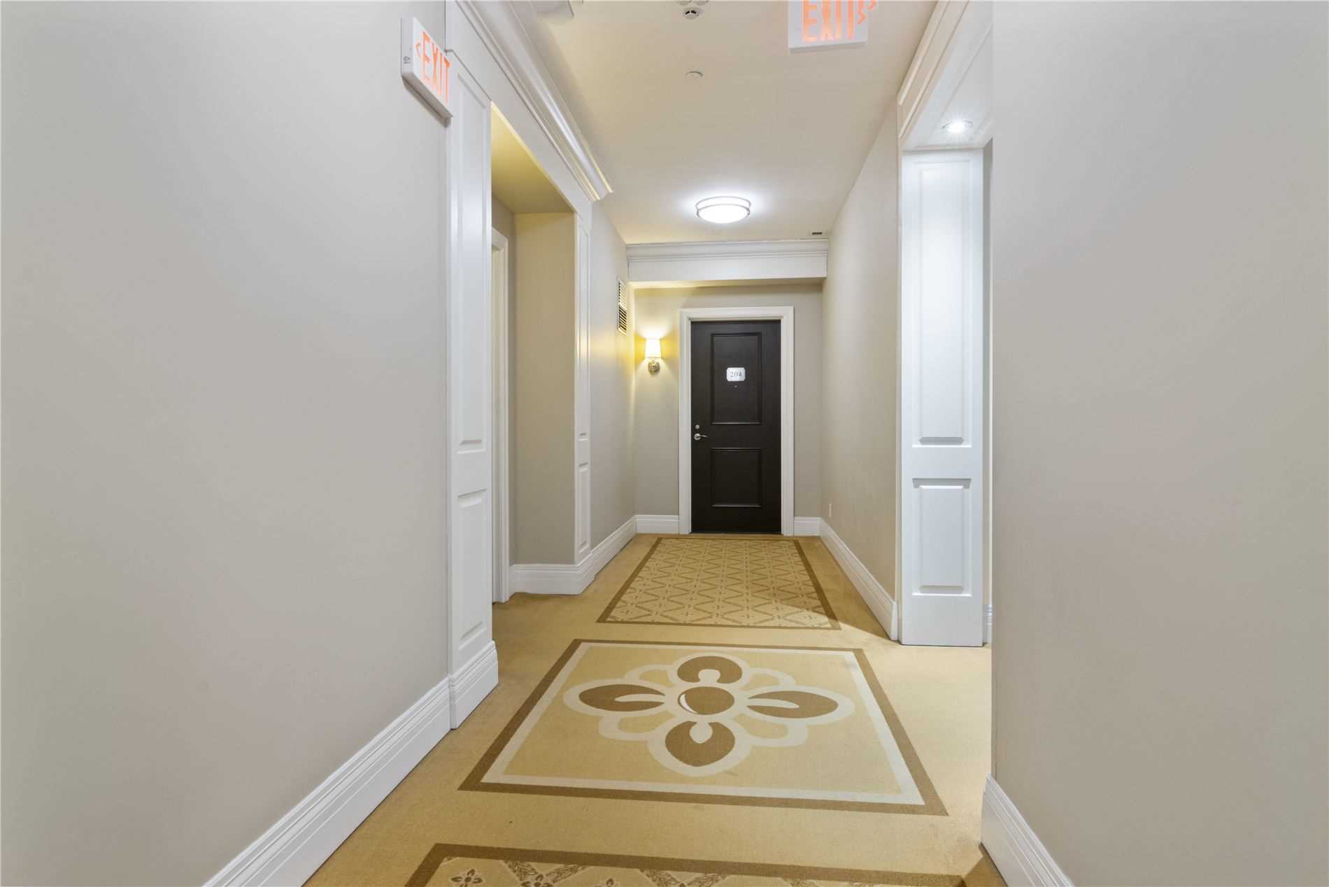 80 Burns Blvd, #204