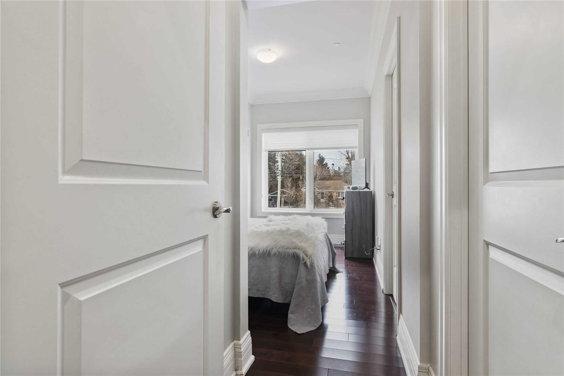 80 Burns Blvd, #204