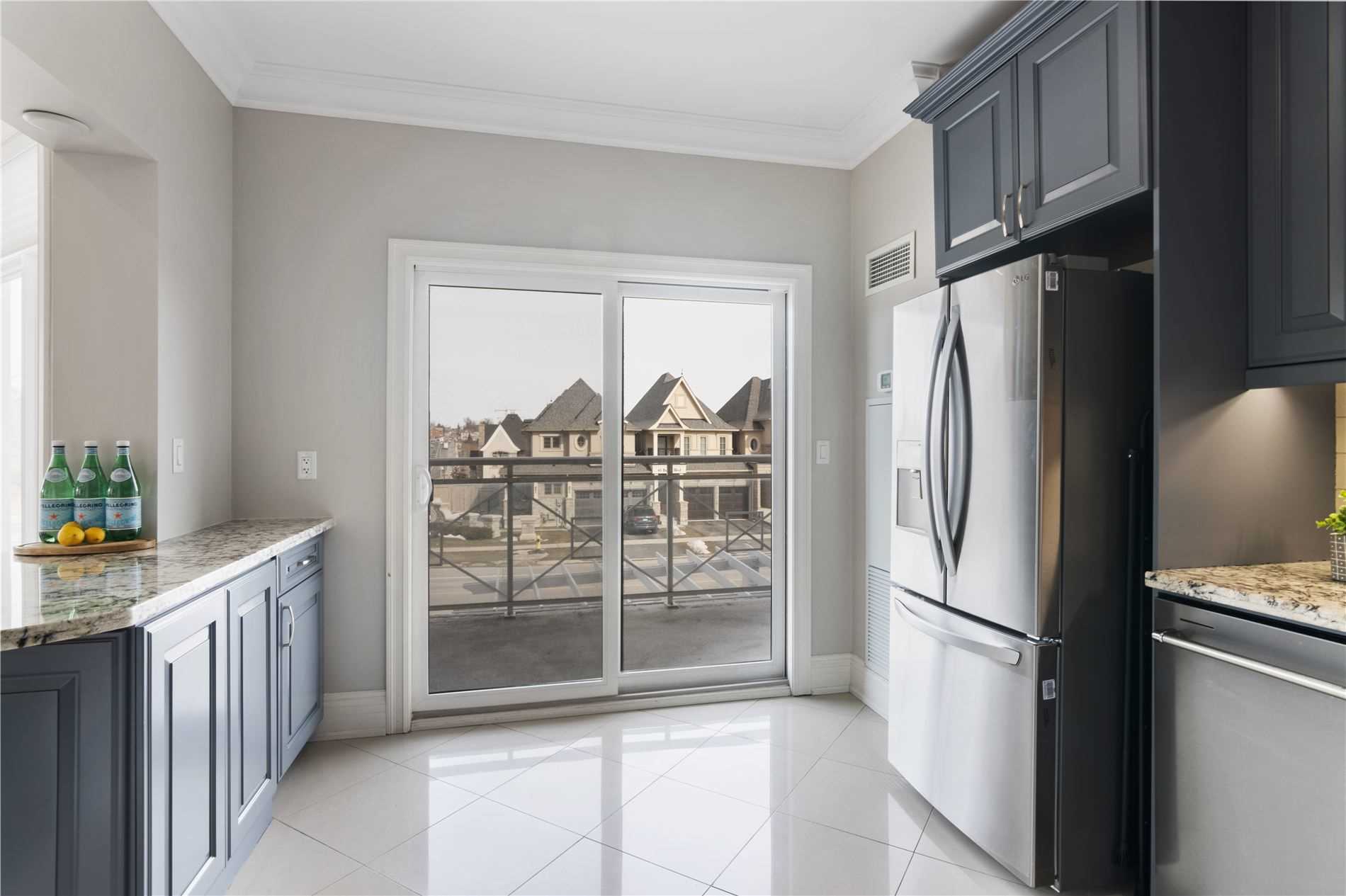 80 Burns Blvd, #204