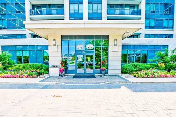 376 Highway 7 Way, Richmond Hill