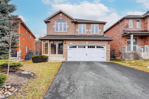 97 Barr Cres, Aurora