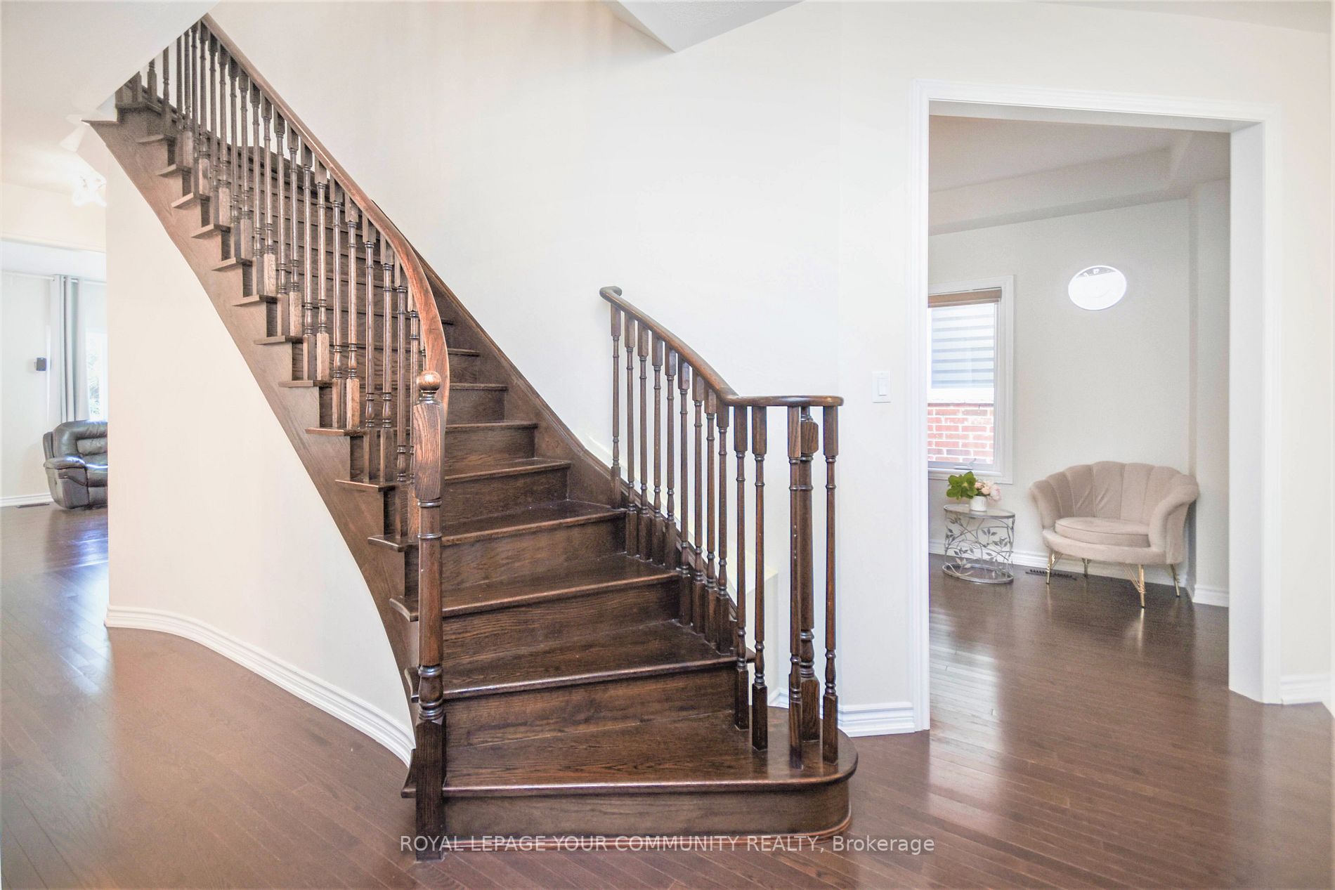 136 Noble Dr