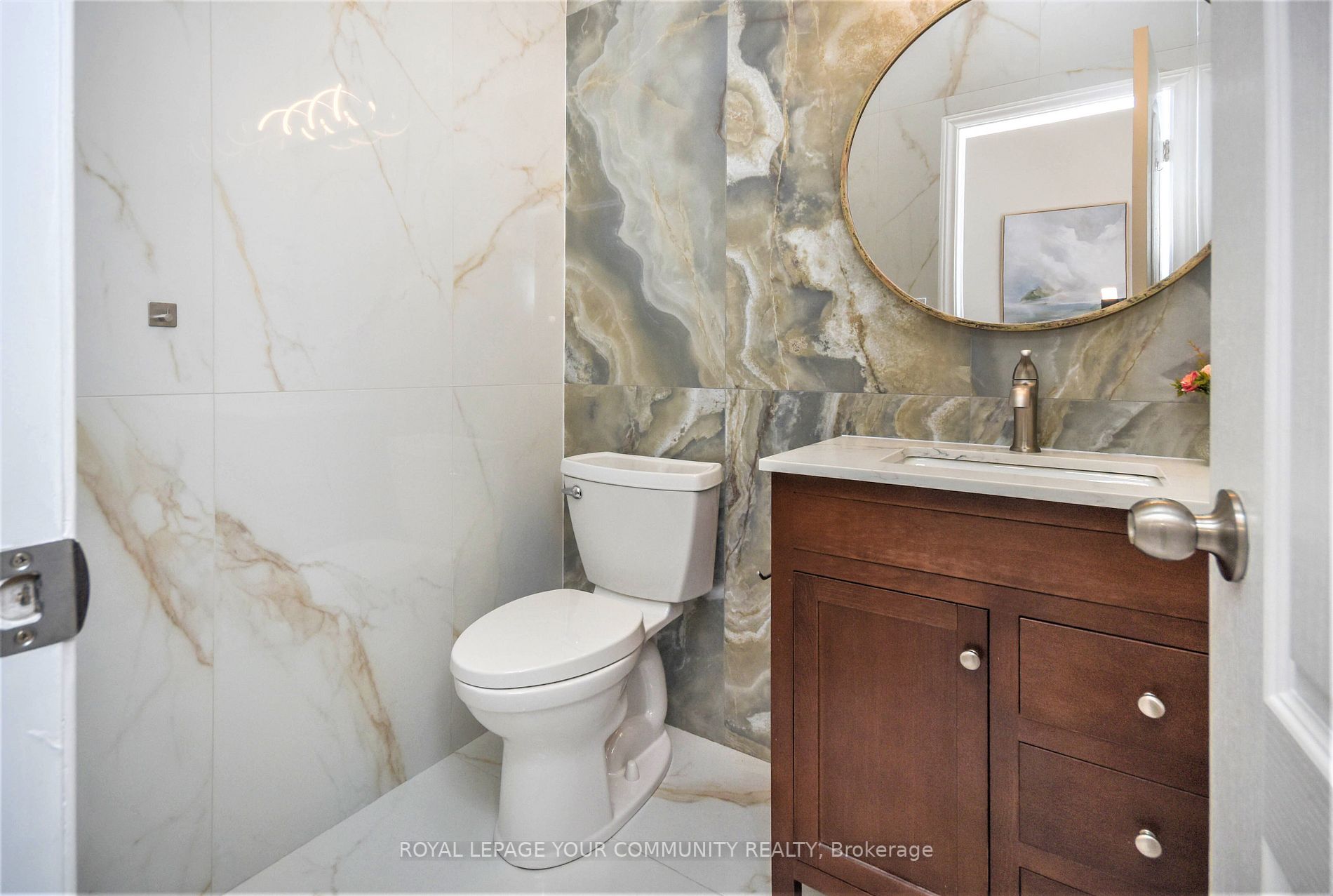 136 Noble Dr