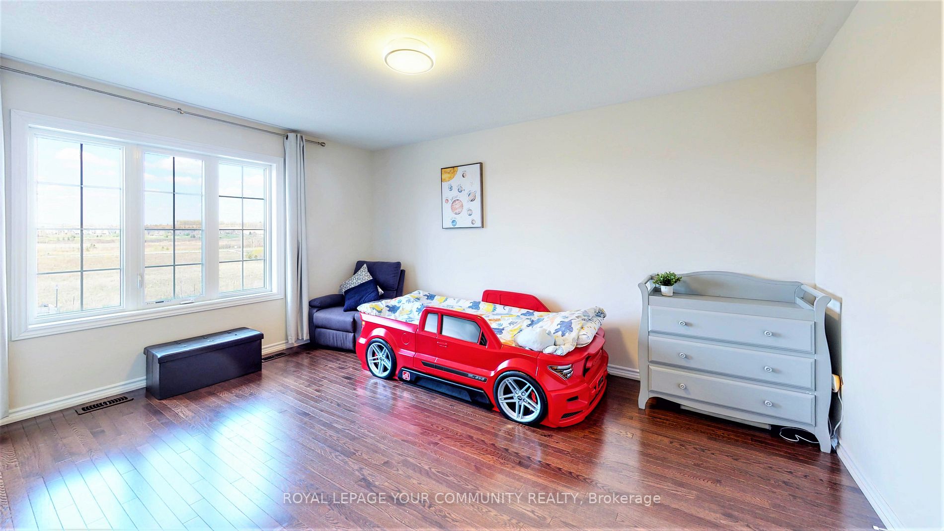 136 Noble Dr