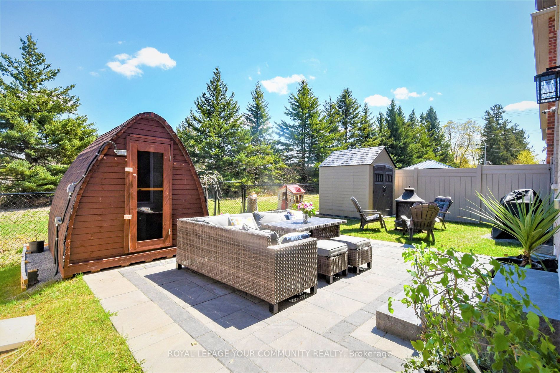 136 Noble Dr