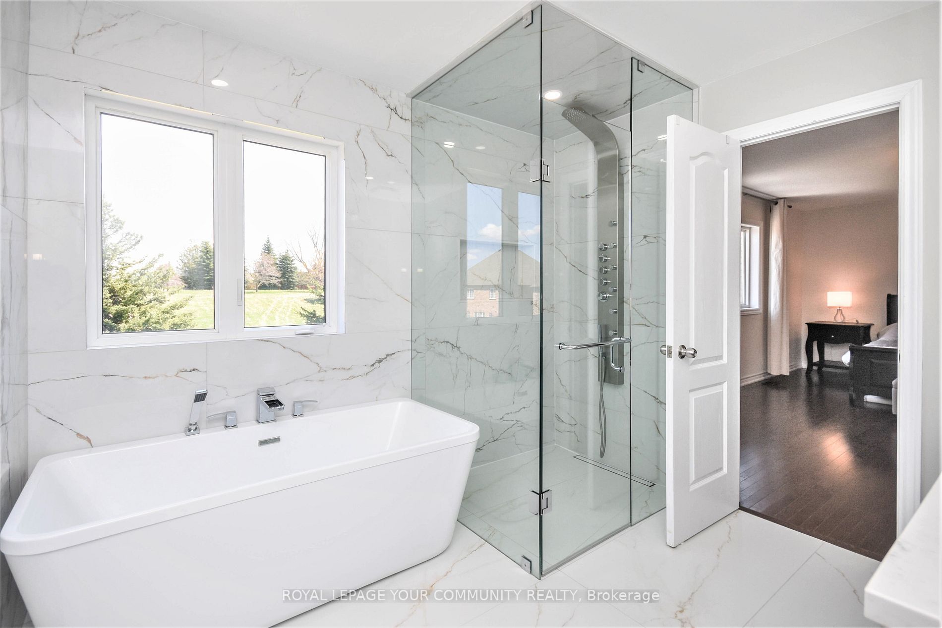 136 Noble Dr