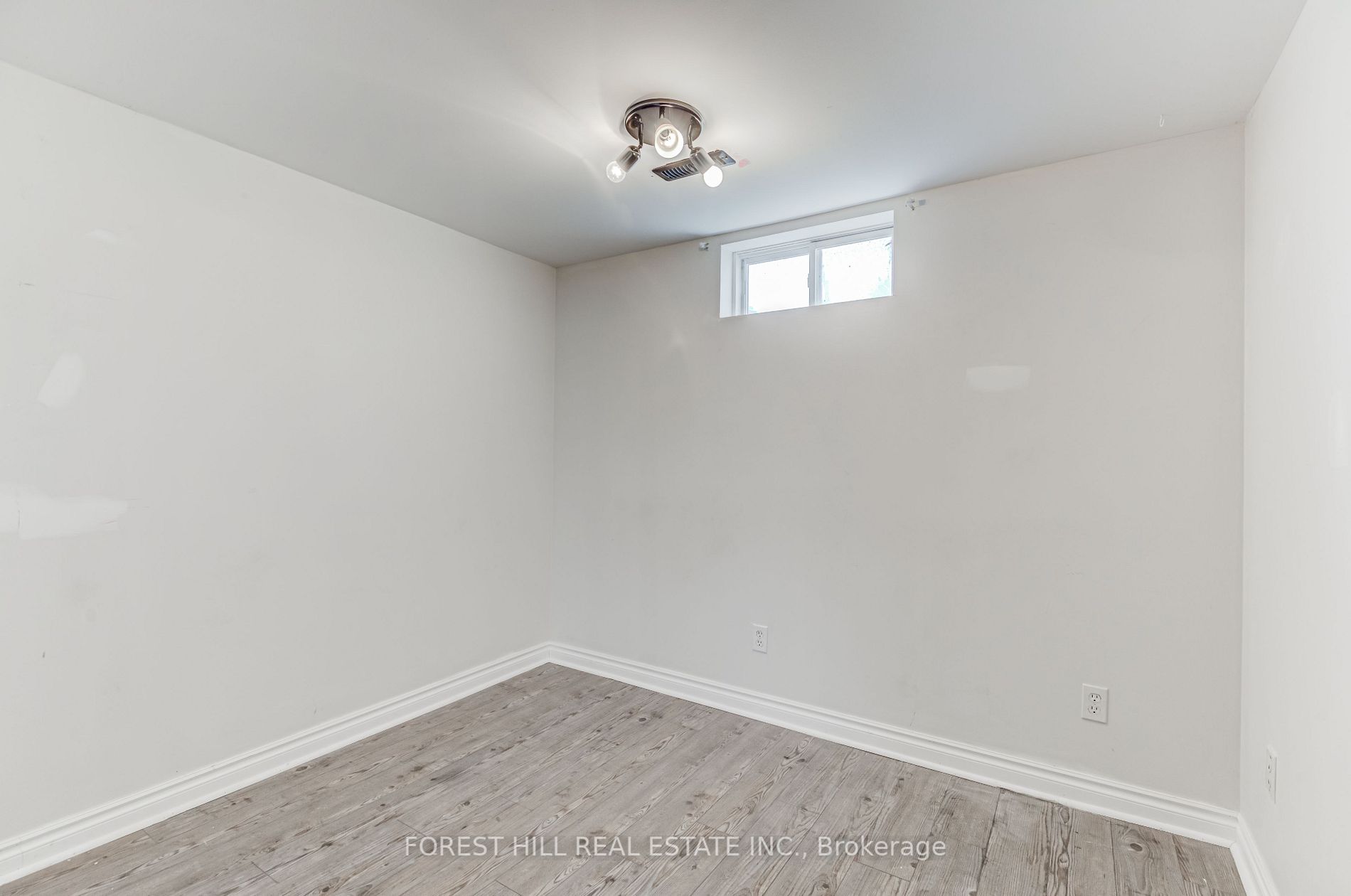 265 Andrew St
