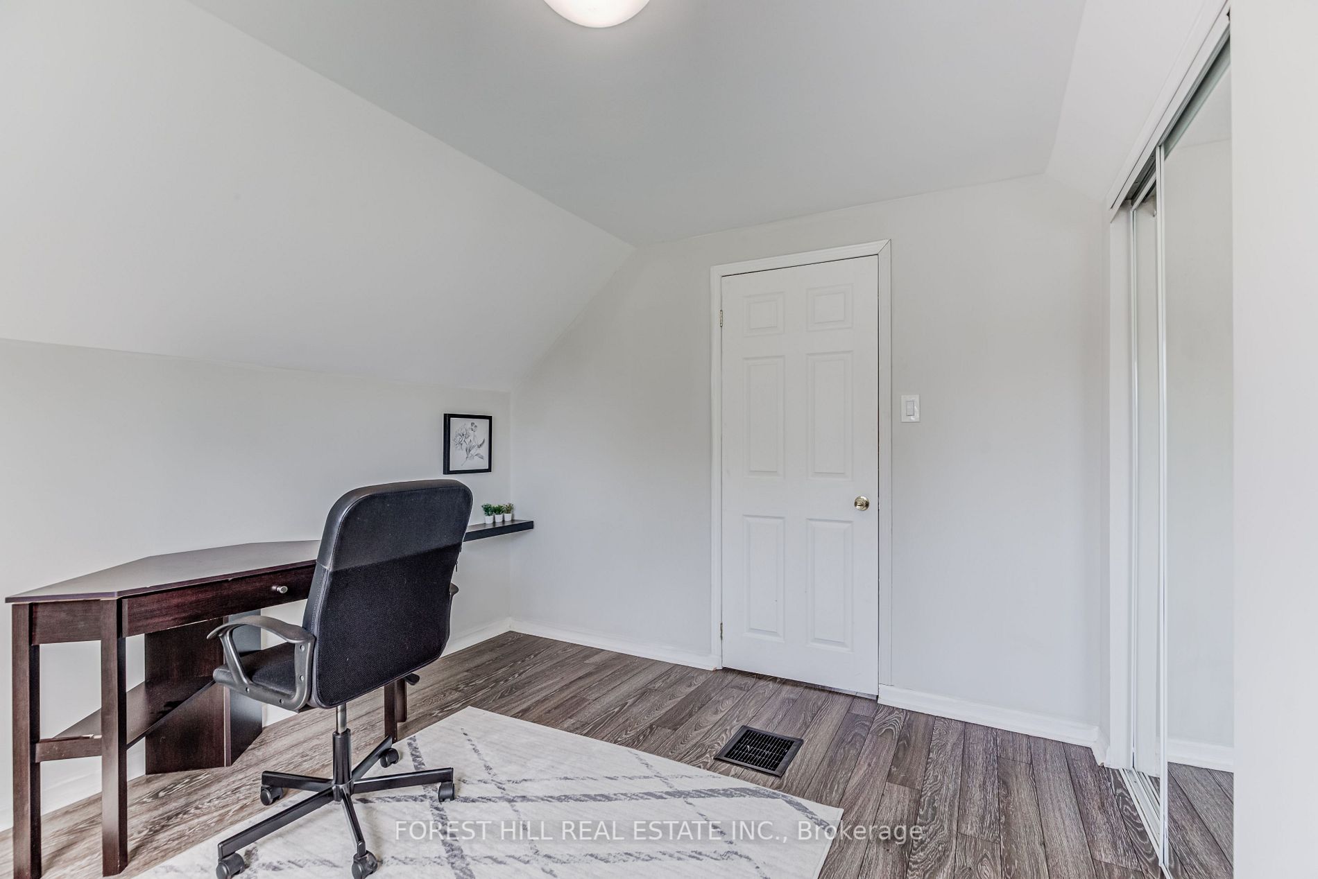 265 Andrew St